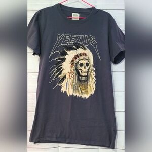 Euc like new Kanye West Yeezus native/indigenous inspired graphic skull t shirt